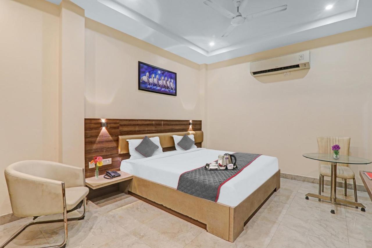 Townhouse 1150 Hotel Dayal Palace Chinhat Exterior photo